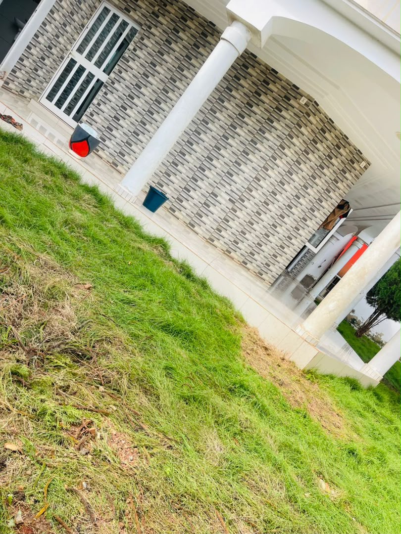 Villa 2 chambres à louer à Adidogomé Ségbé Akato – 80 000 FCFA