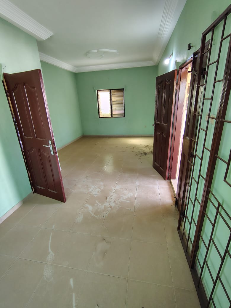 Appartement 4 chambres à louer à Avedji – 100 000 FCFA