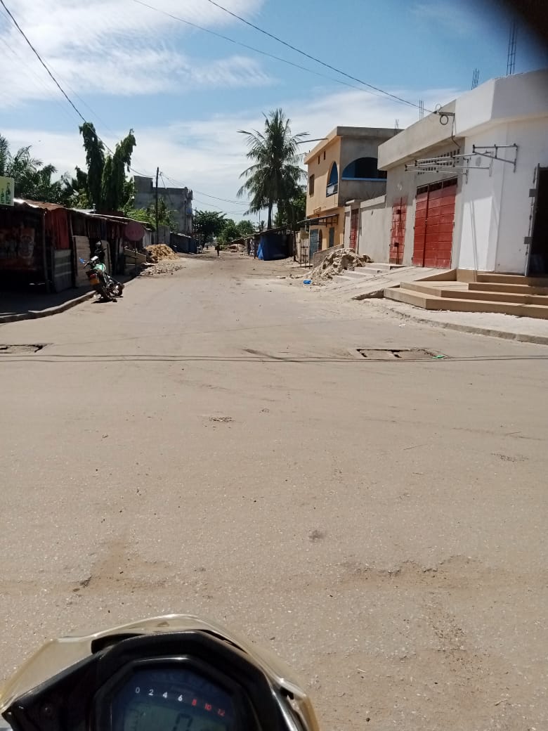 Terrain de 300 m² avec construction 3 chambres à Nyekonakpoè – 50 millions FCFA