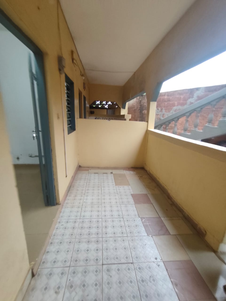 Maison 4 pièces en vente à Avedji carrefour Margo – 35 millions FCFA