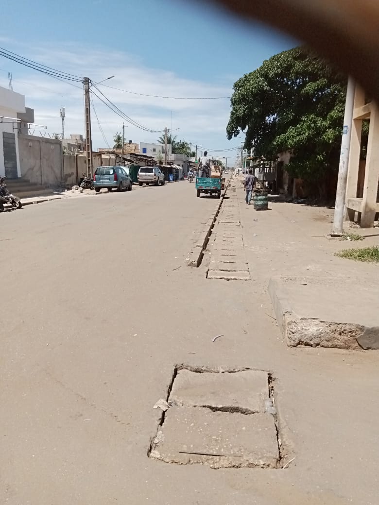 Terrain de 300 m² avec construction 3 chambres à Nyekonakpoè – 50 millions FCFA