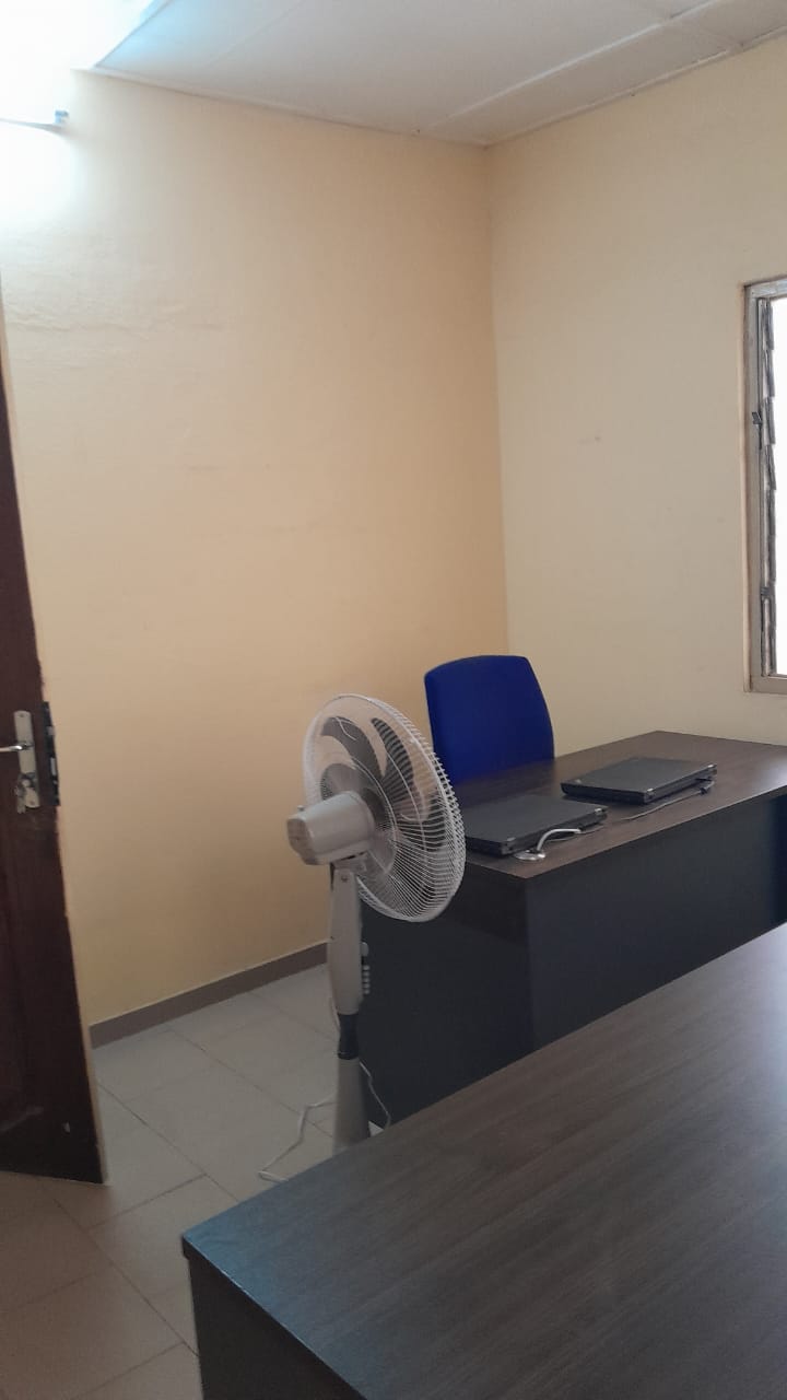 Villa 4 chambres en vente à Klikamé en angle de rue – 80 millions FCFA