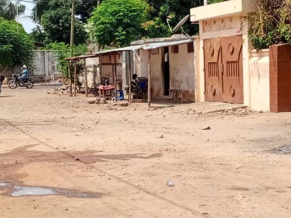 Terrain 450 m² en vente en angle de rue à Tokoin Soted – 70 millions FCFA