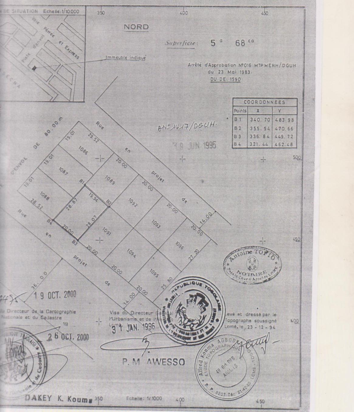 Villa inachevée de plus de 10 chambres en vente au bord des pavés à Kégué – 60 000 000 FCFA