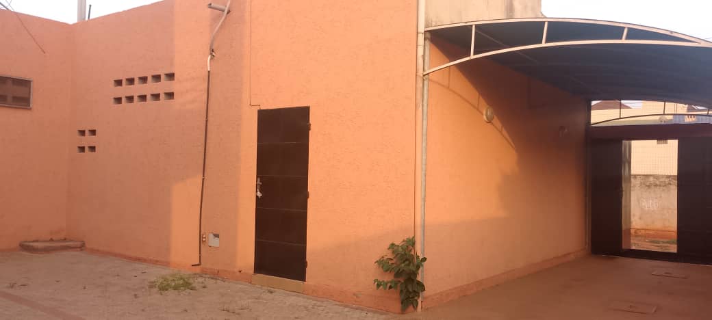 Villa 5 chambres en vente à Kegué – 250 millions FCFA