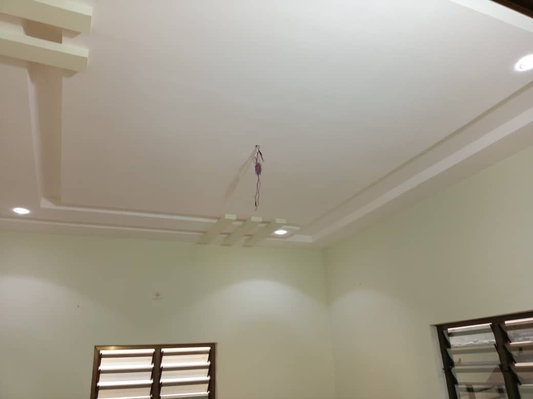 Villa en vente en bordure de goudron à Agoè 2 Lions – 35 millions FCFA