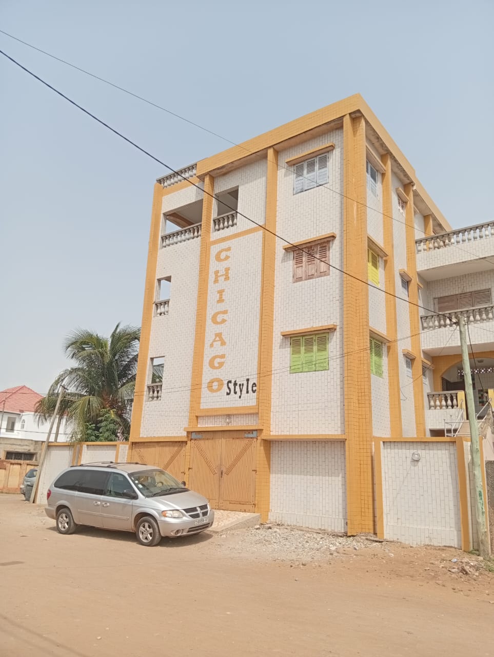 Immeuble R+3 de 213 m² 10 chambres à vendre en angle de rue à Nyékonakpoè – 380 millions FCFA