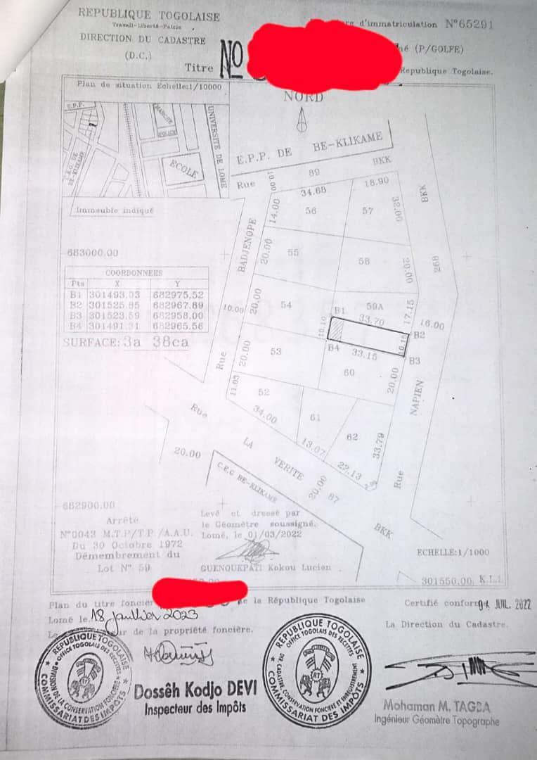 Terrain 338 m² avec bâtiment d'une chambre et salon en vente à Klikamé – 37 millions FCFA