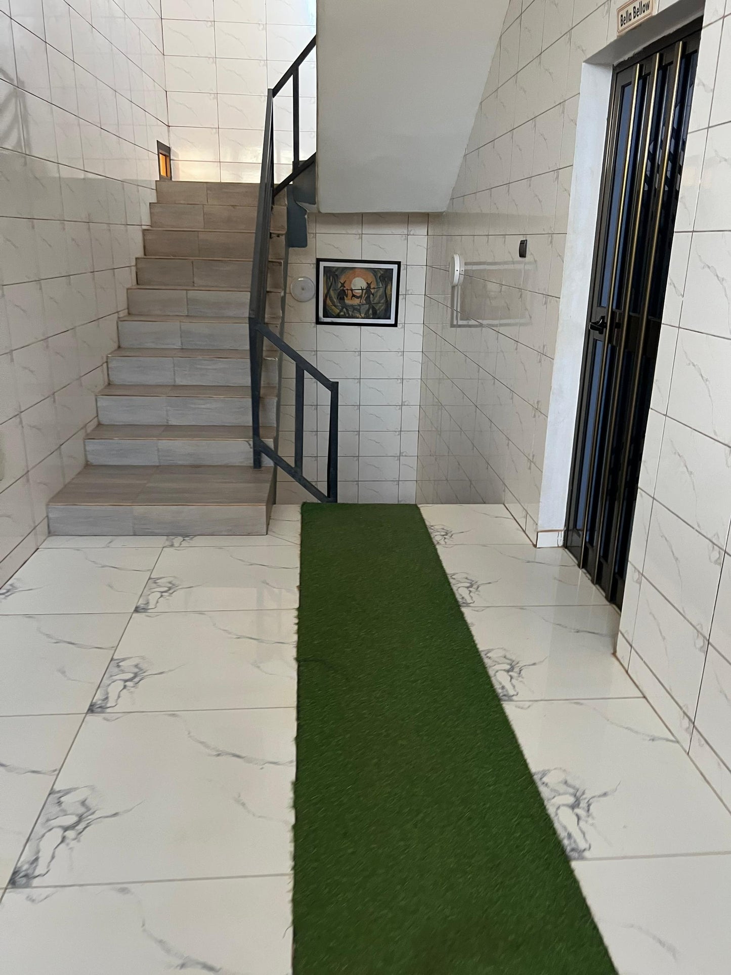 Immeuble R+4 à vendre à Sogbossito – 95 millions FCFA