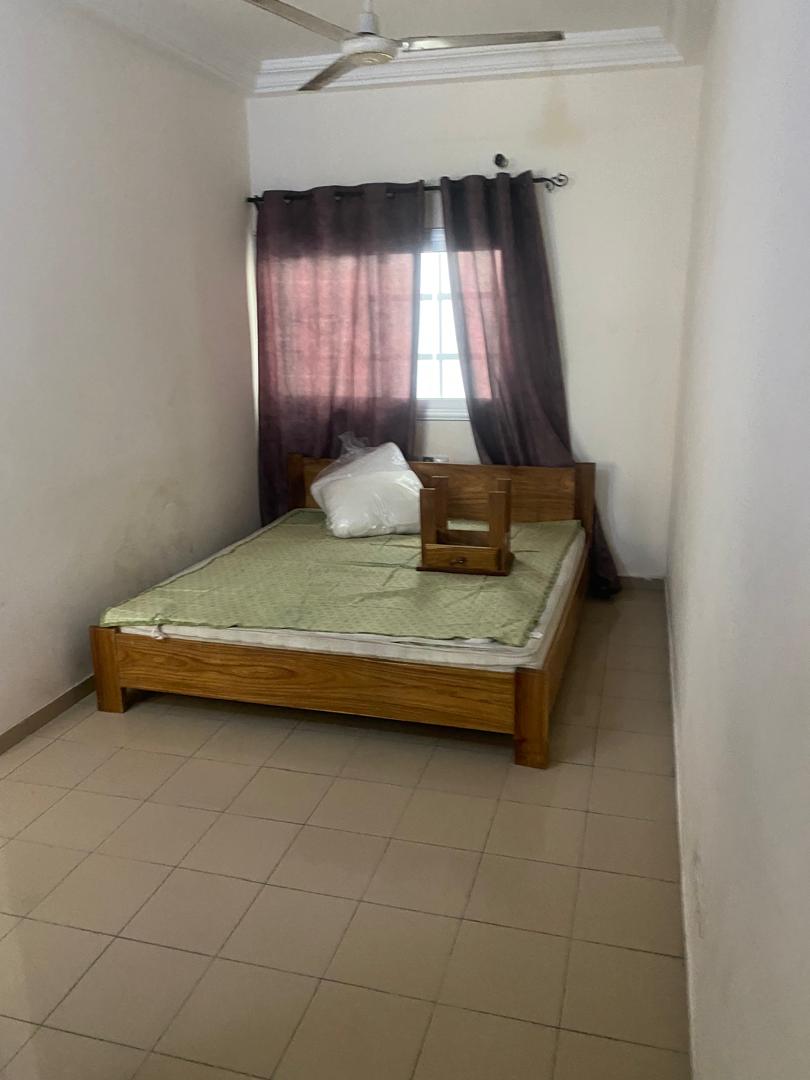 2 chambres salon à louer à Vakpossito – 70 000 FCFA
