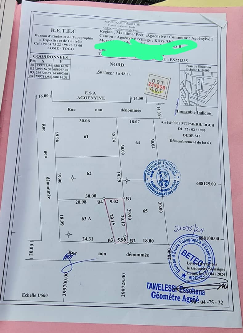 Maison semi-dallé sur ancien quart de lot (160m2) en vente à Agoe Minamadou – 20 millions FCFA