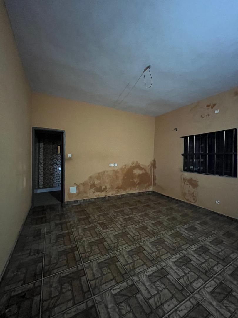 Terrain (1/2 lot) en vente à Agoè Assiyéyé – 30 millions FCFA