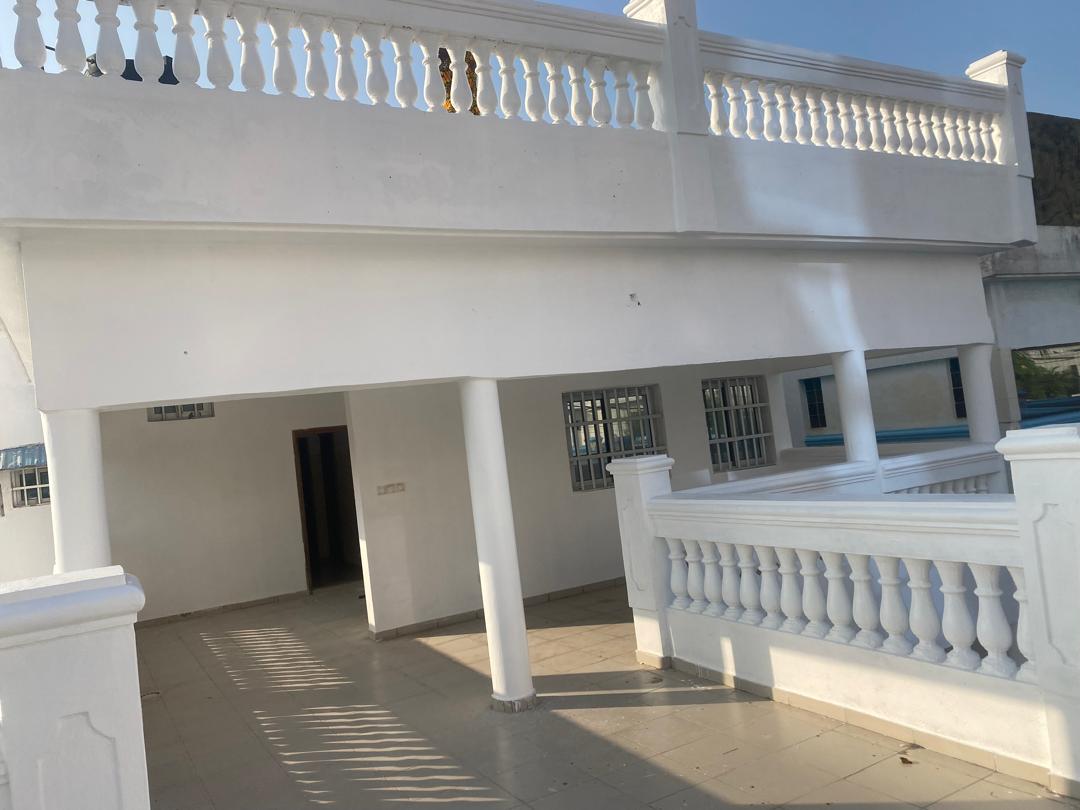 Villa 5 pièces en vente à Baguida Yovokomé – 125 millions FCFA