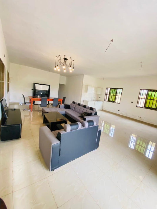 Villa duplex 5 chambres en vente à Agoè Légbassito Assiko – 75 millions FCFA