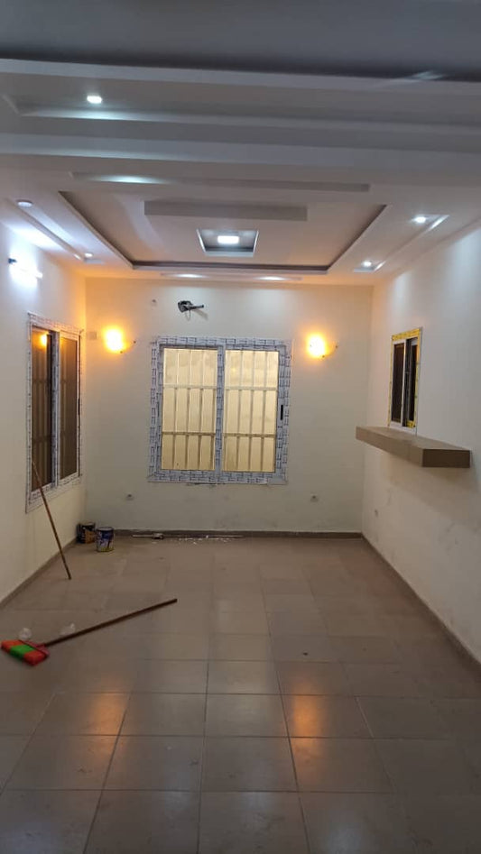Villa 3 chambres à louer à Avepozo Kpota – 150 000 FCFA