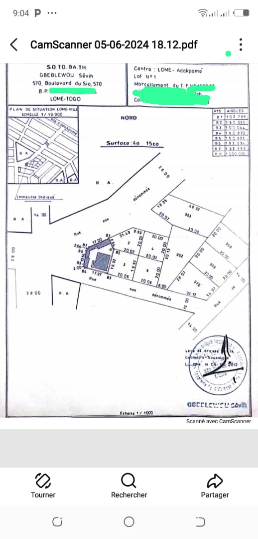 Terrain en angle de rue de 415 m² en vente à Adakpamé zone portuaire – 32 millions FCFA