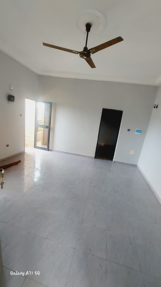 Appartement 1 pièce en location à Agoè Legbassito – 50 000 FCFA