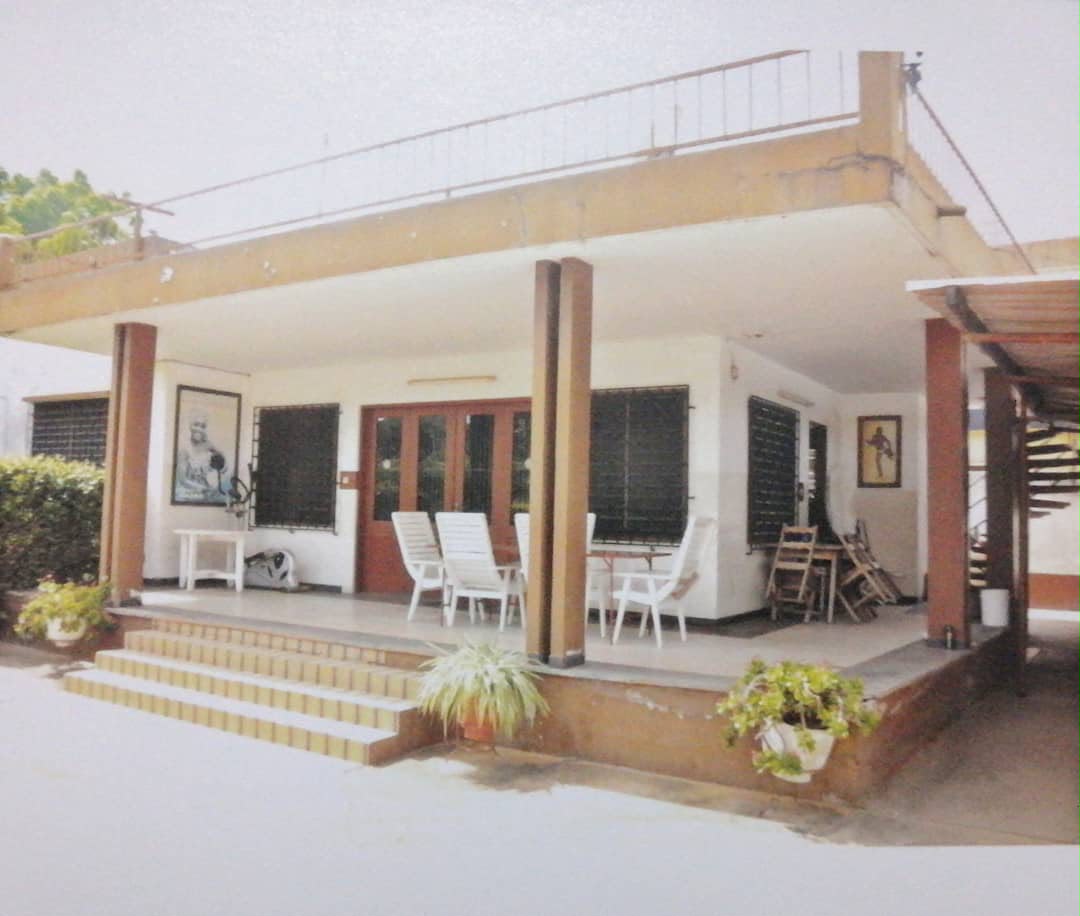 Maison à vendre en angle de rue à Tokoin Soted – 80 millions FCFA