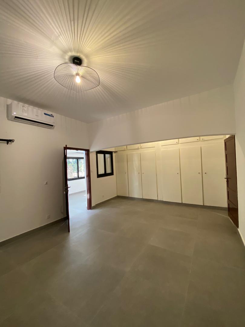 Villa duplex à louer à Tokoin Sica Toyota – 1 500 000 FCFA