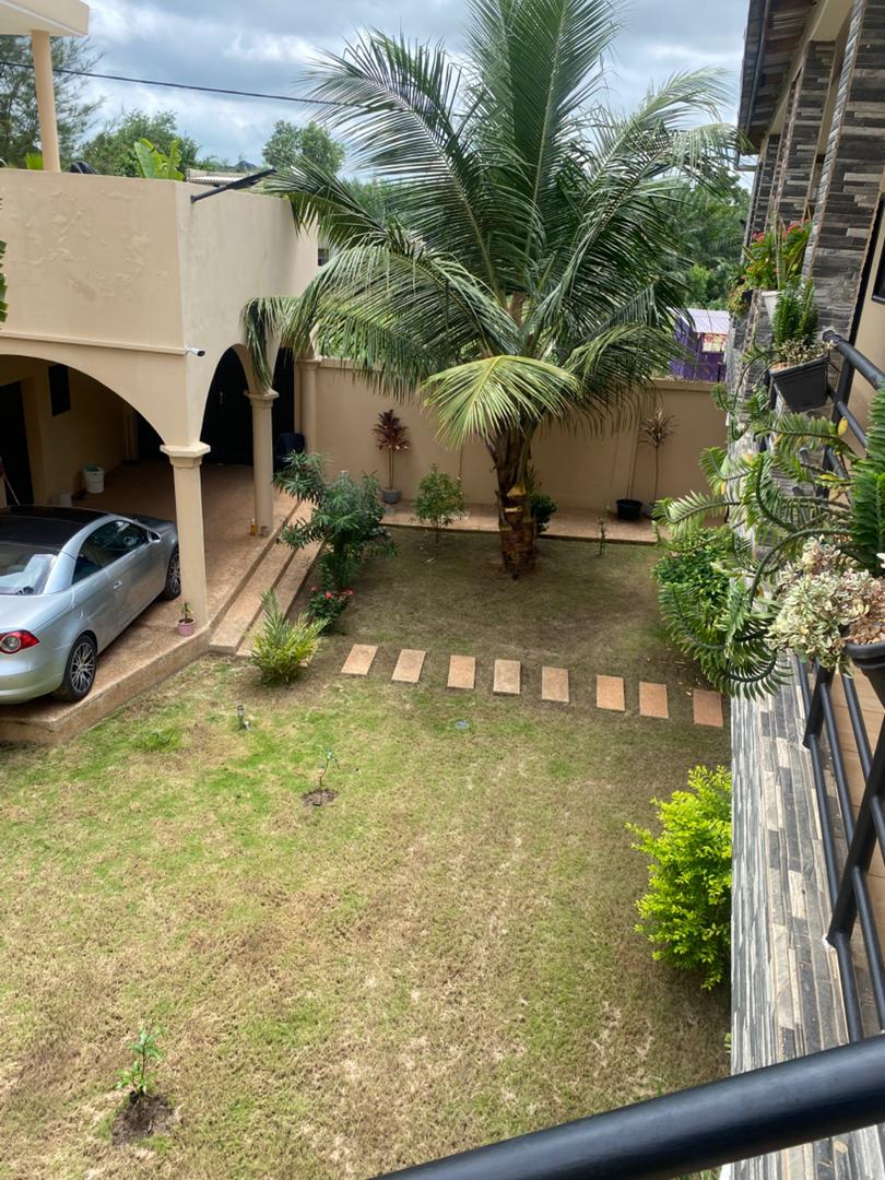 Villa 3 pièces en vente à Zanguéra – 160 millions FCFA