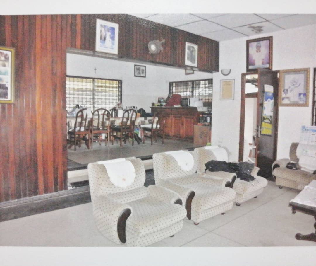 Maison à vendre en angle de rue à Tokoin Soted – 80 millions FCFA