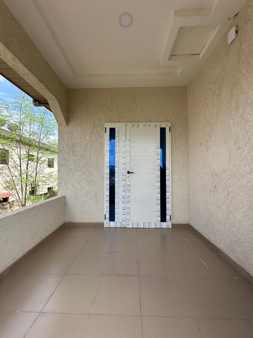 Appartement de chambre salon en location à Agoe 2 lions – 60 000 FCFA