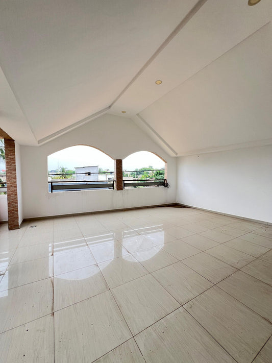 Appartement 3 chambres à louer à Kpogan – 180000 FCFA/mois