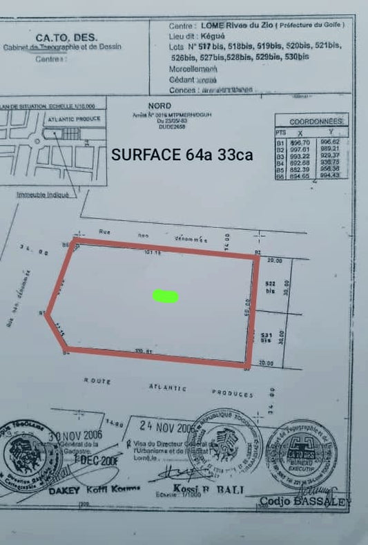 Terrain de 10,75 lots en vente en angle de rue en bordure du goudron à Kégué Tingah – 110 millions FCFA